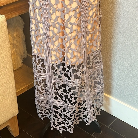 ELLIATT Lace Midi Dress V Neck Spaghetti Straps Size Large - Picture 4 of 8